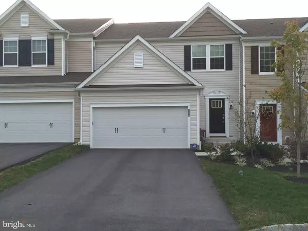 144 SILLS LN, Downingtown, PA 19335