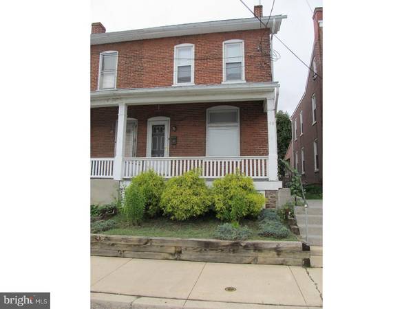 48 S MAPLE ST, Kutztown, PA 19530