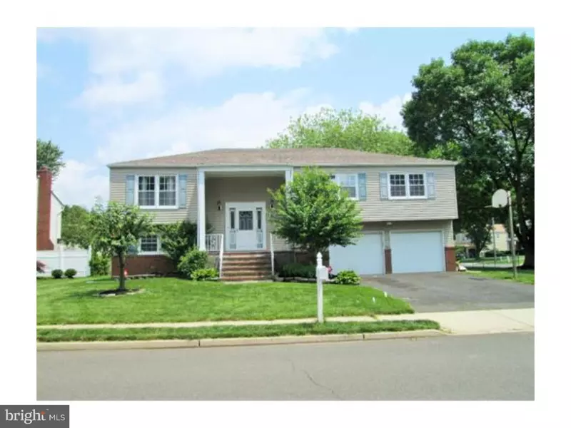 1 JAMES AVE, Kendall Park, NJ 08824