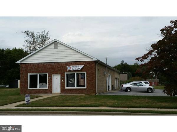 219 STATE ST, Elmer, NJ 08318