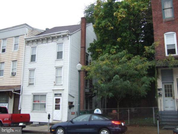 505 N CENTRE ST, Pottsville, PA 17901