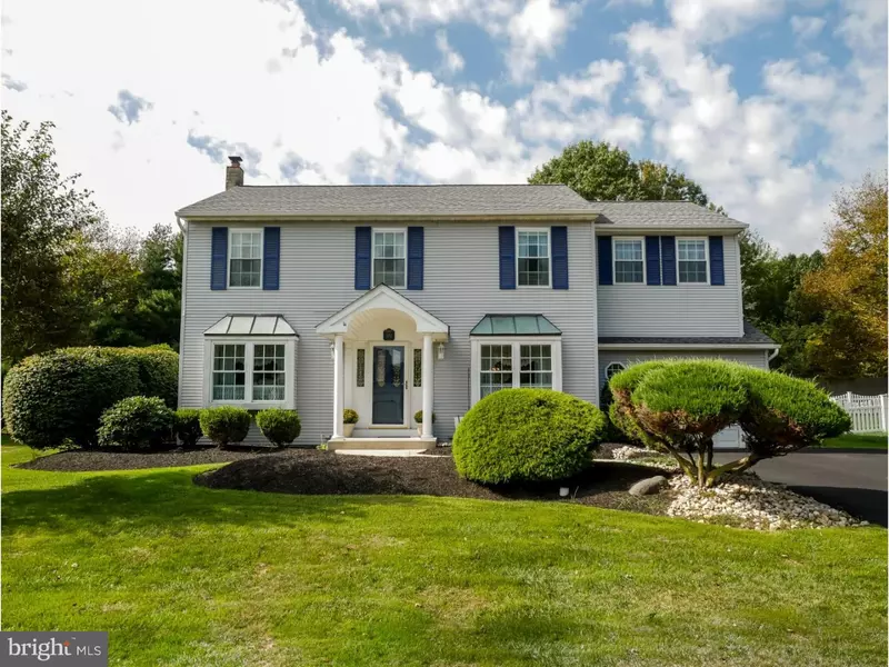 372 CAMBRIDGE LN, Newtown, PA 18940