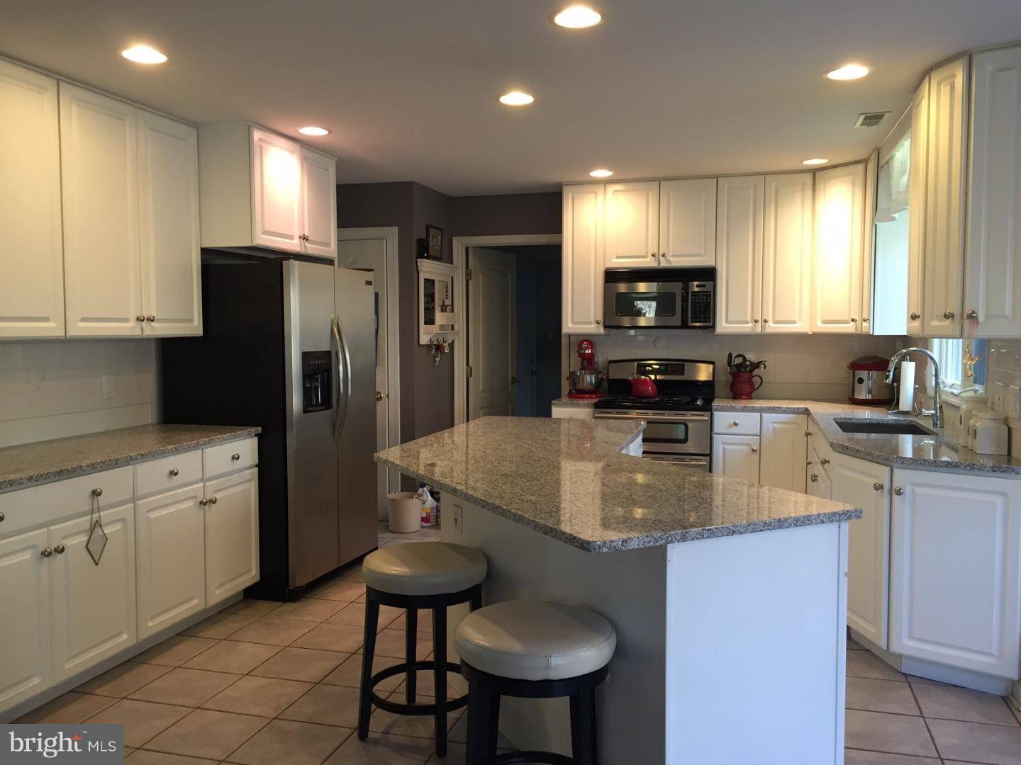Sewell, NJ 08080,11 BERKSHIRE DR