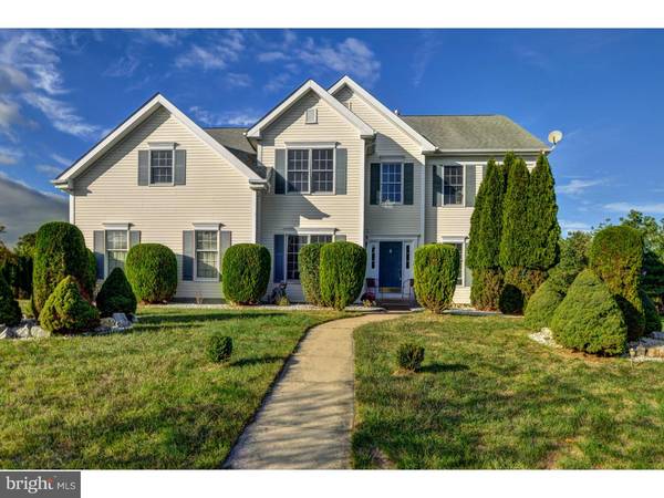 8 PATRIOT DR, Robbinsville, NJ 08691