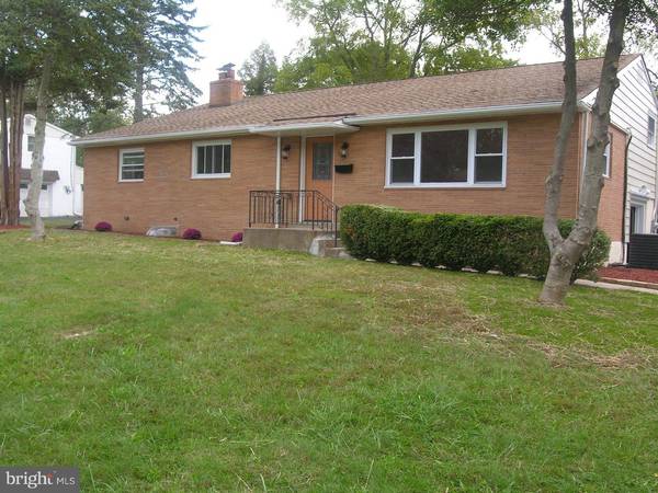 19 AUSTIN RD, Yardley, PA 19067