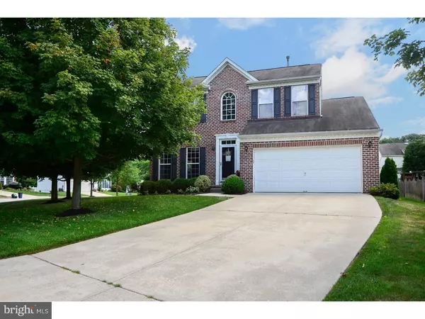 22 WOOD LARK DR, Mount Laurel, NJ 08054