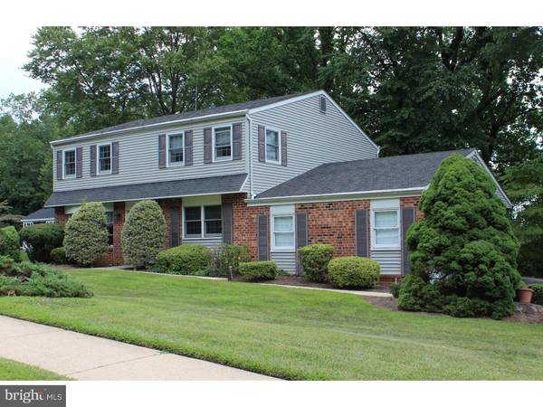 3 ELLIOTT RD, Broomall, PA 19008