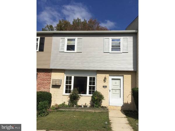 5733 GREENS DR, Allentown, PA 18106