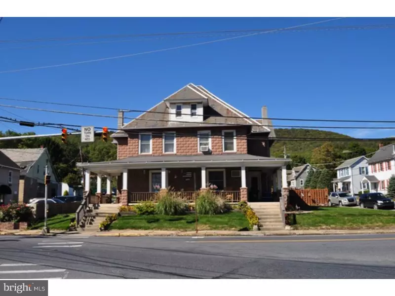 605/607 E MAIN ST, Pen Argyl, PA 18072