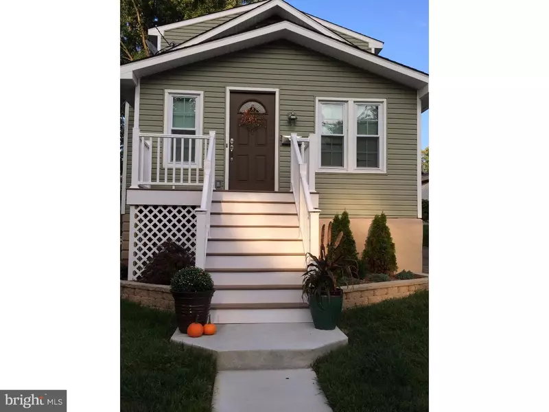 886 CRESCENT AVE, Runnemede, NJ 08078