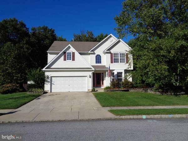 7 BELL LN, Burlington Township, NJ 08016