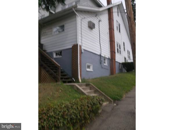 1977 HOWARD AVE, Pottsville, PA 17901