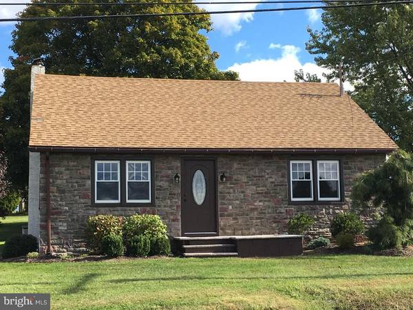 1852 MOUNTAIN RD, Hamburg, PA 19526