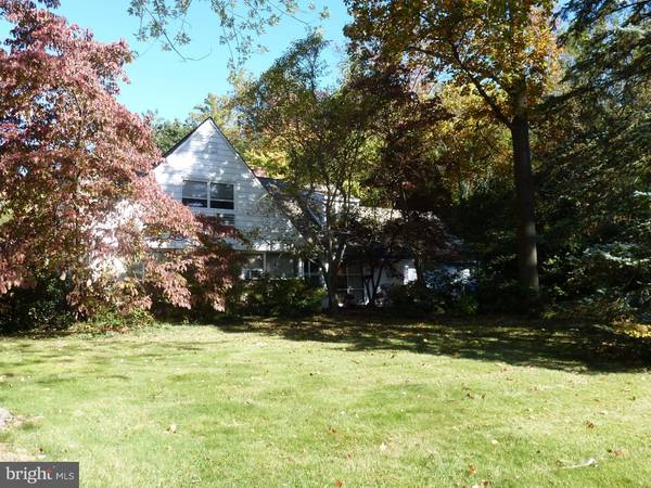 942 CROSSWICKS RD, Rydal, PA 19046