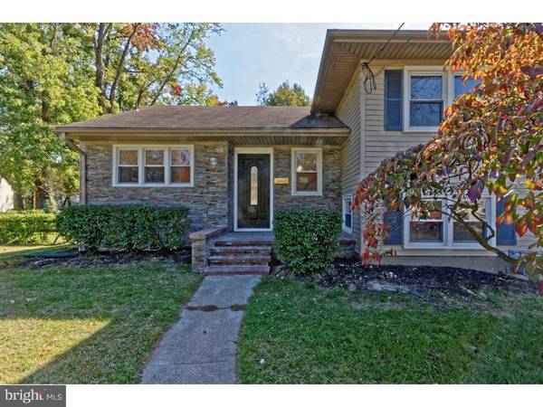 35 KENWOOD DR, Cherry Hill, NJ 08034