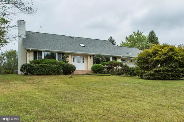 238 HUNTERS RD, Washington, VA 22747