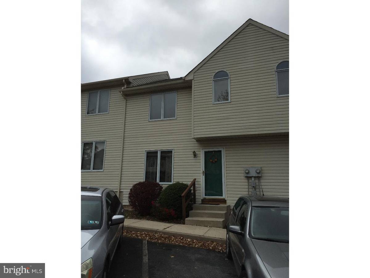 Sellersville, PA 18960,324 N MAIN ST #8