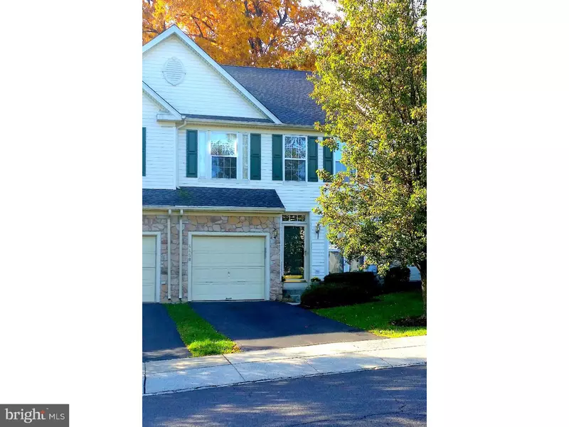 4488 HONEYSUCKLE LN, Doylestown, PA 18902