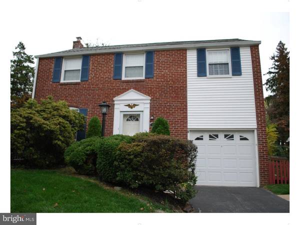 1610 LYNNEWOOD DR, Havertown, PA 19083