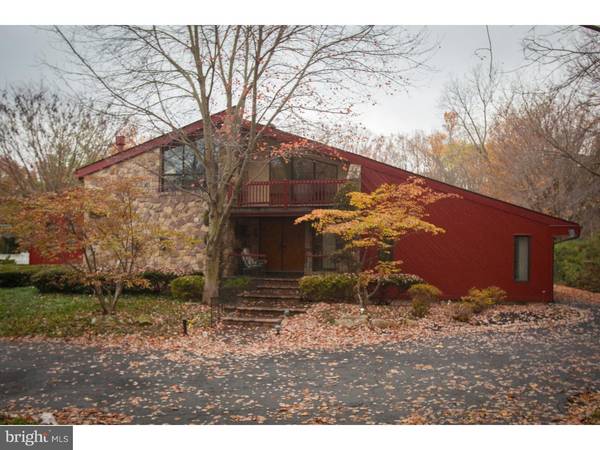 598 LONG LN, Huntingdon Valley, PA 19006