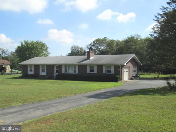 213 TRIPLE J RD, Berryville, VA 22611