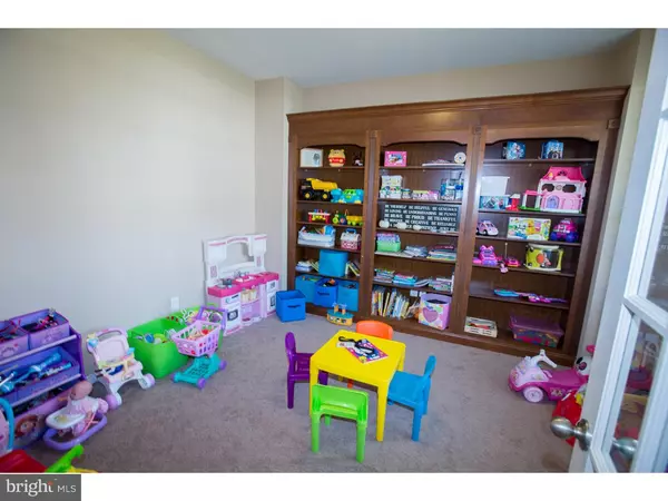 Monroe Twp, NJ 08094,1048 WESTON DR