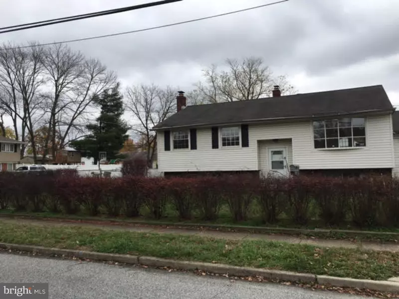 240 GRAND AVE, Blackwood, NJ 08012