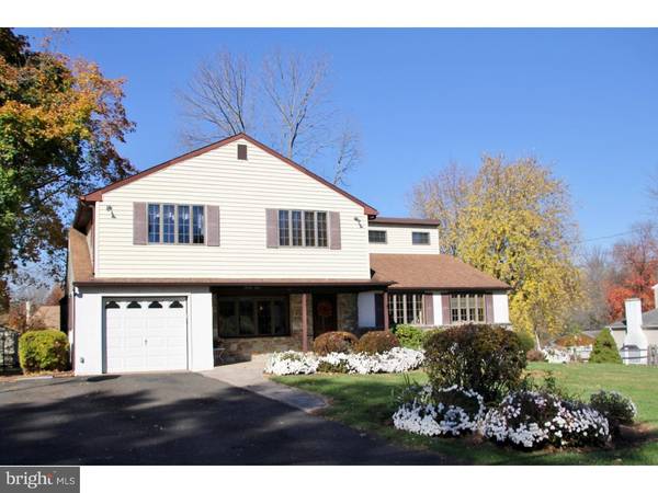 31 MACFARLAND AVE, Ivyland, PA 18974