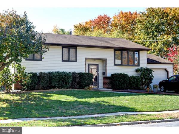 606 HOBART DR, Laurel Springs, NJ 08021