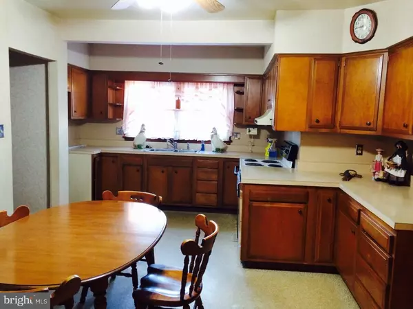 Hammonton, NJ 08037,501 FAIRVIEW AVE