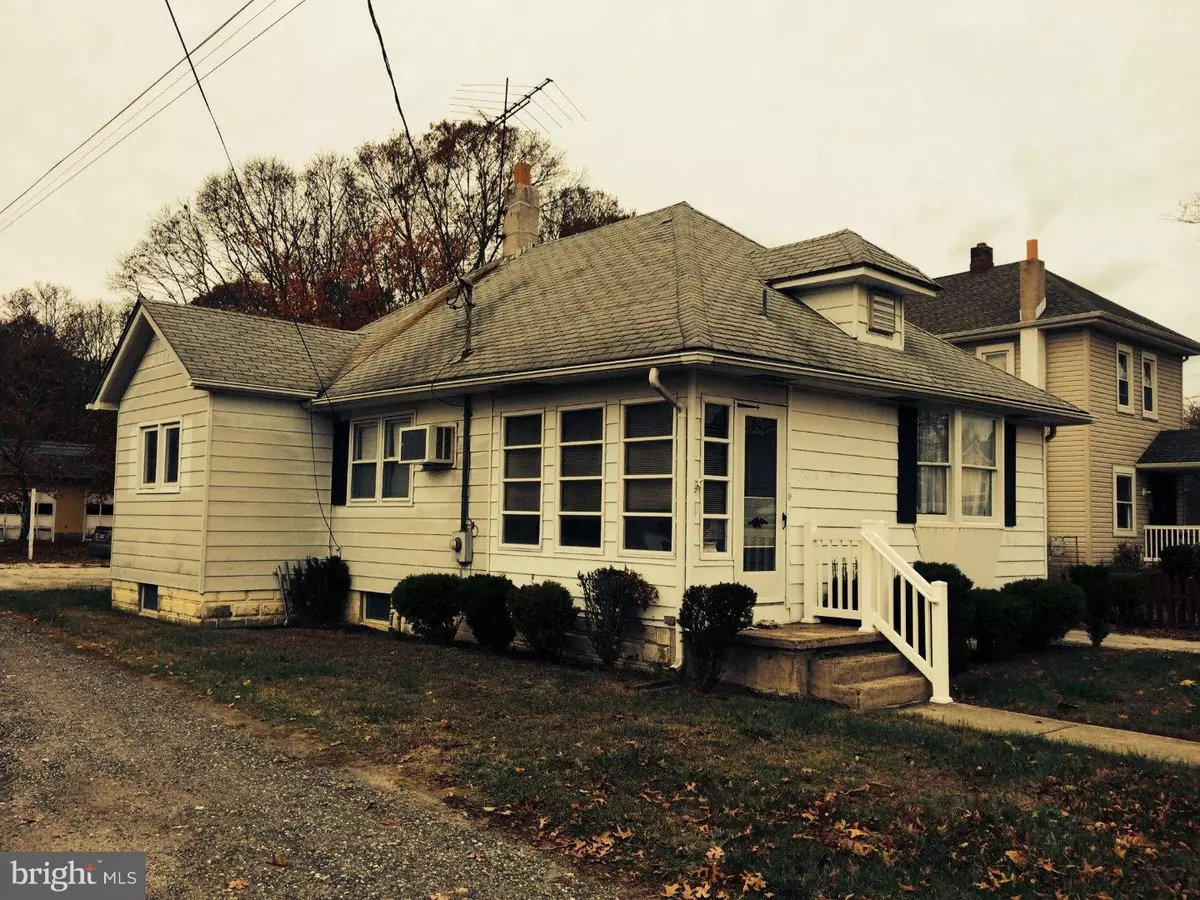 Hammonton, NJ 08037,501 FAIRVIEW AVE