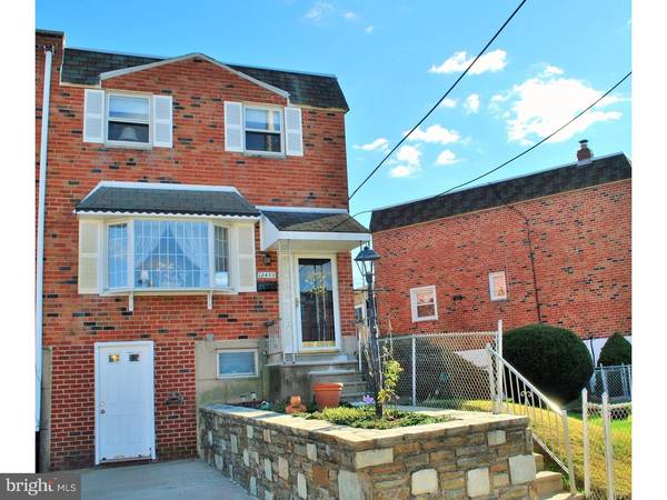 12453 SWEET BRIAR RD, Philadelphia, PA 19154