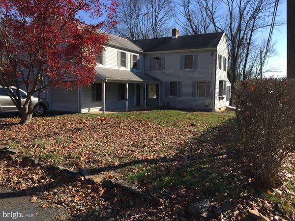 72 POOR FARM RD, Pennington, NJ 08534