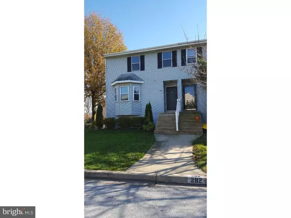 284 GREEN LN, Newark, DE 19711