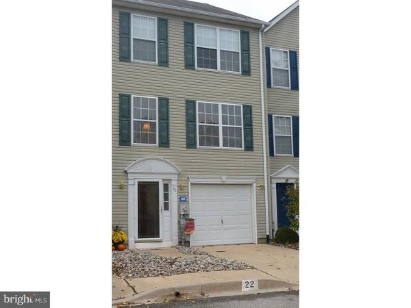 22 VERSAILLES CT, Newark, DE 19702