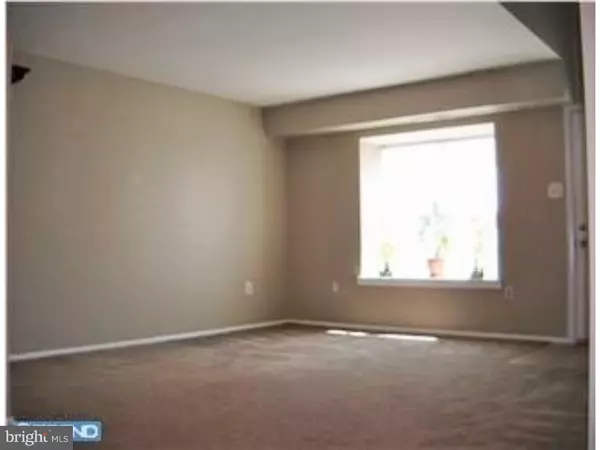 Clementon, NJ 08021,73 CHELSEA CIR