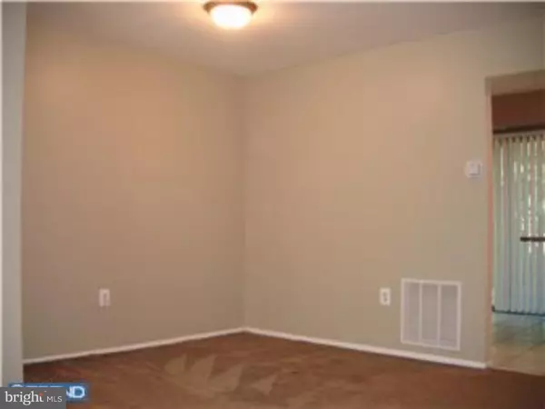 Clementon, NJ 08021,73 CHELSEA CIR