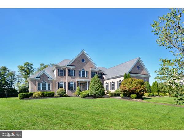 7 MAYFAIR, Monroe, NJ 08831