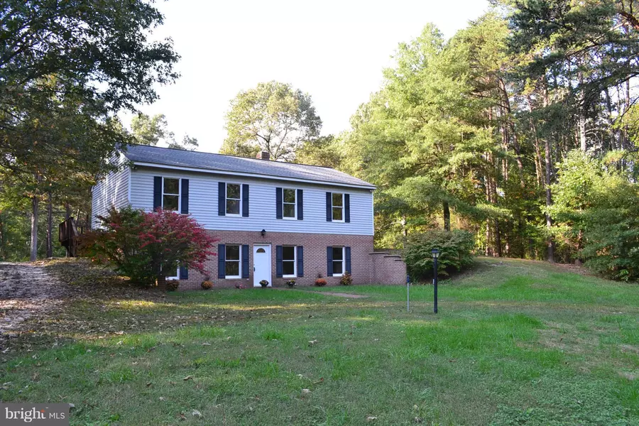 14159 STONEWALL JACKSON RD, Woodford, VA 22580