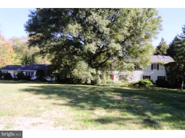 729 RIVERTON RD, Moorestown, NJ 08057