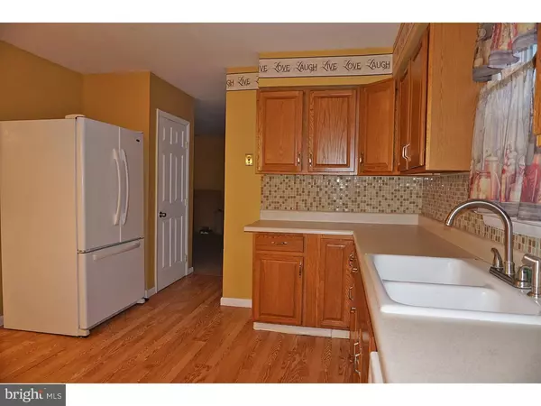 Maple Shade, NJ 08052,515 N FORKLANDING RD