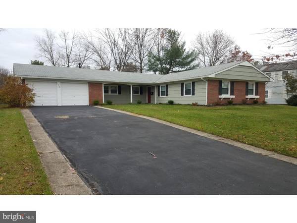 15 THORNHILL LN, Willingboro, NJ 08046