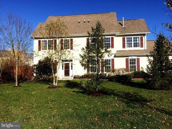 1 NORMANDY DR, Princeton Junction, NJ 08550