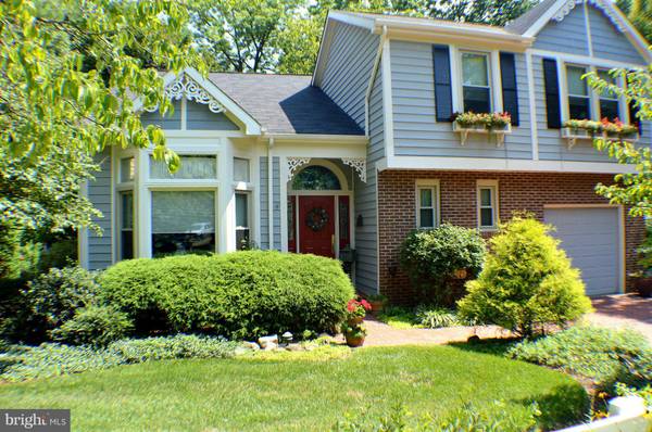 121 STARHILL LN, Catonsville, MD 21228