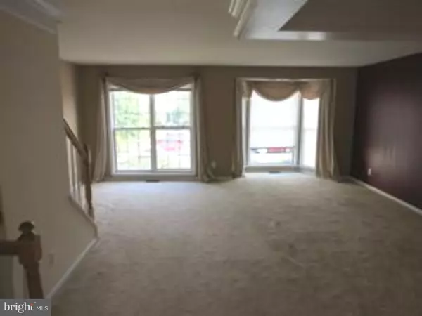 Delran, NJ 08075,9 LILYBERRY PL