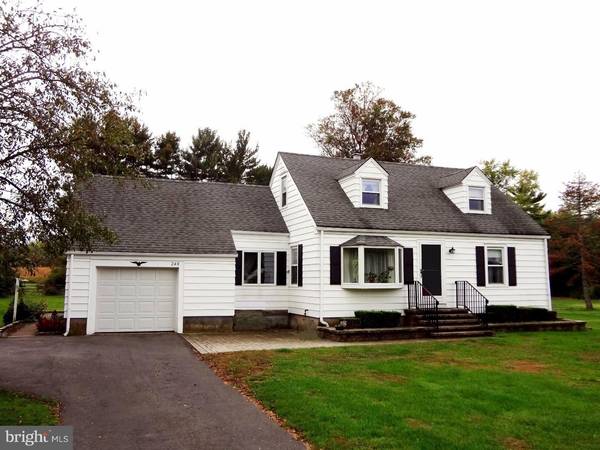 248 PENNINGTON HARBOURTON RD, Hopewell, NJ 08534