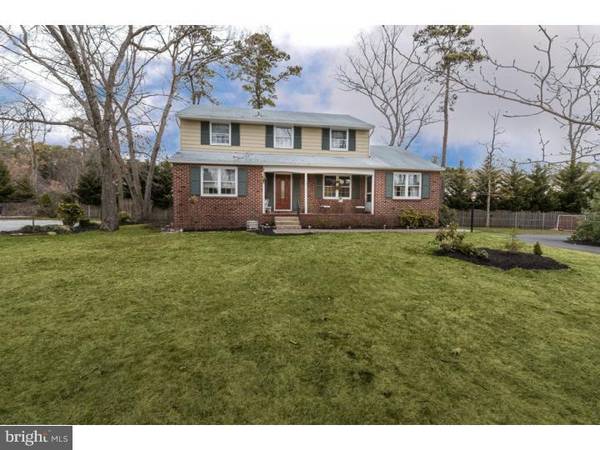 135 N LAKESIDE DR E, Medford, NJ 08055