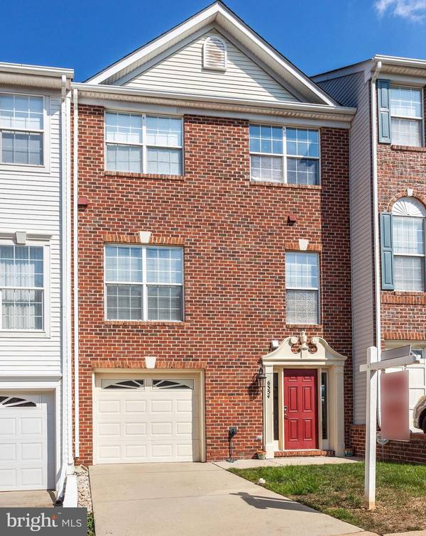 6354 REGAL OAK DR, Springfield, VA 22152