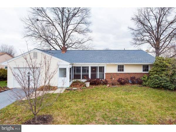 2835 SAINT ALBANS DR, Sinking Spring, PA 19608