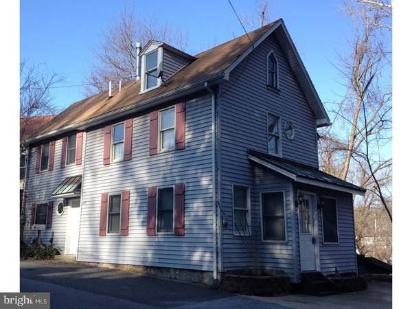 2430 MOUNT RD, Aston, PA 19014